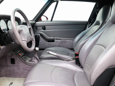 Used 1997 Porsche 911 Cabriolet image 32
