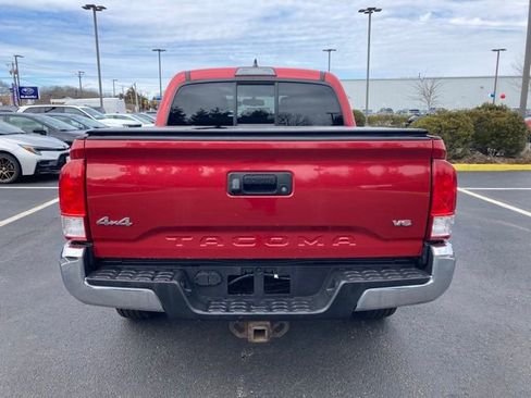 Used 2016 Toyota Tacoma SR5 w/ SR5 Appearance Package (SN) image 5