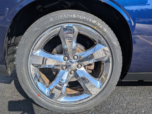 Used 2013 Dodge Challenger R/T Plus image 9