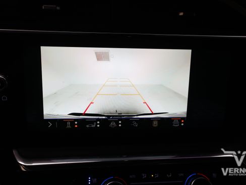 Used 2024 GMC Sierra 3500 Denali Ultimate AWD/4WD image 30
