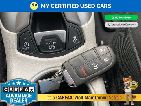 Used 2017 Jeep Compass Latitude w/ Popular Equipment Group AWD/4WD image 29