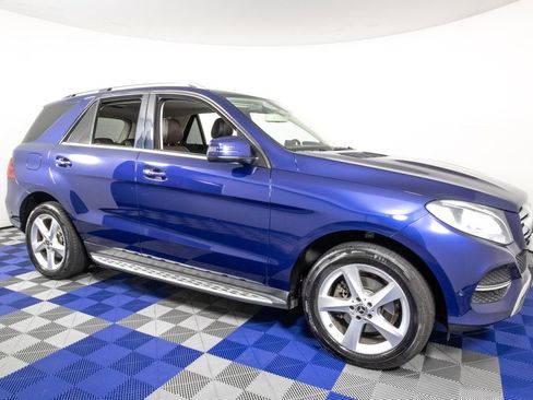 Used 2017 Mercedes-Benz GLE 350 image 3