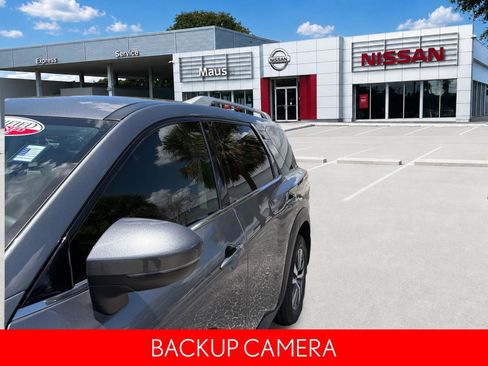Certified 2024 Nissan Pathfinder SL FWD image 10