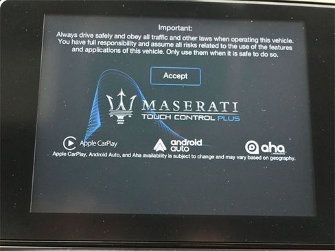 Used 2017 Maserati Quattroporte S GranSport image 23