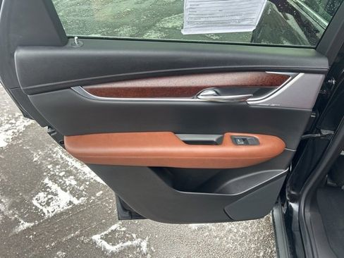 Used 2021 Cadillac XT5 Premium Luxury image 20