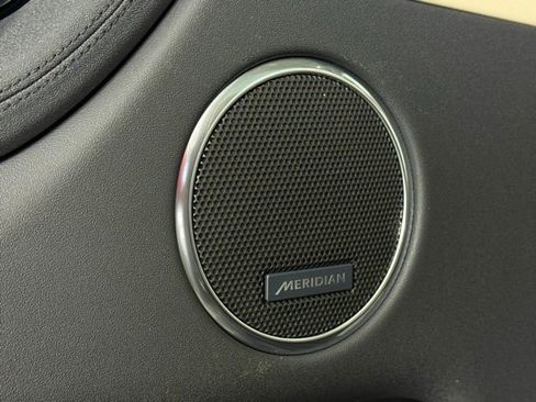 Certified 2025 Land Rover Discovery Sport S image 24