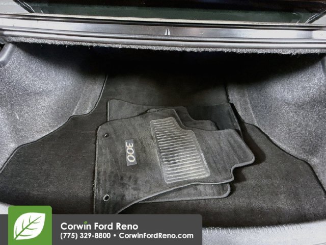 Used 2012 Chrysler 300 SRT8 w/ 19-Premium Speaker Group RWD image 30