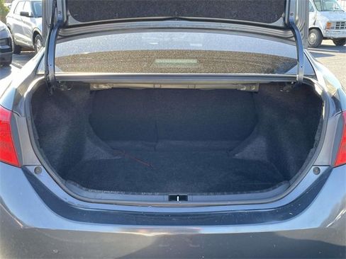 Used 2017 Toyota Corolla SE image 8