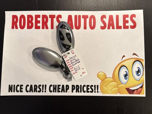 Used 2024 Hyundai Elantra Limited image 41