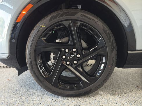 New 2026 Chevrolet Equinox EV RS image 30