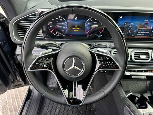 Used 2026 Mercedes-Benz GLS 580 4MATIC image 26