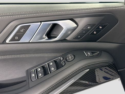 New 2026 BMW X5 M60i image 17