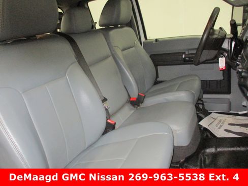 Used 2016 Ford F350 XL image 32