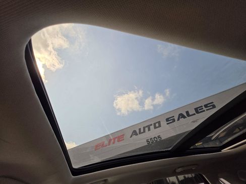 Used 2020 Ford Edge Titanium w/ Equipment Group 301A FWD image 28