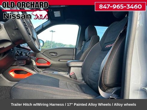 Used 2025 Nissan Frontier PRO-4X w/ Pro Convenience Package AWD/4WD image 9