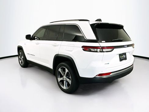 Used 2023 Jeep Grand Cherokee 4WD 4xe image 5