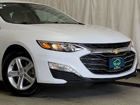 Certified 2023 Chevrolet Malibu LT image 2