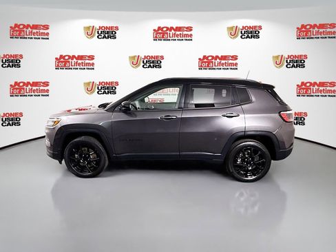 Used 2023 Jeep Compass Latitude w/ Sun and Sound Group AWD/4WD image 14