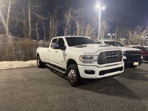 Used 2023 RAM 3500 Laramie image 9