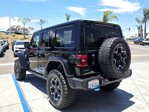Used 2023 Jeep Wrangler Unlimited Rubicon 4xe AWD/4WD image 3