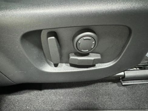 Used 2023 Land Rover Range Rover Evoque SE image 20