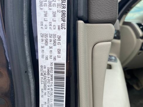 Used 2013 Jeep Grand Cherokee Laredo AWD/4WD image 35