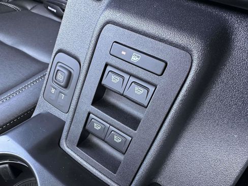 Used 2025 Ford Bronco Badlands AWD/4WD image 27