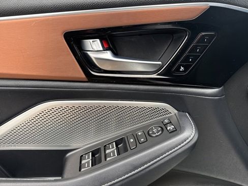 Used 2022 Acura MDX Technology image 11