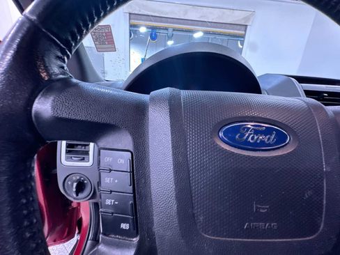 Used 2012 Ford Escape Limited image 19