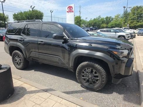 Used 2025 Toyota 4Runner SR5 AWD/4WD image 3