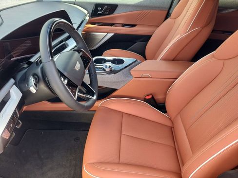 New 2026 Cadillac Optiq Sport 2 AWD/4WD image 8