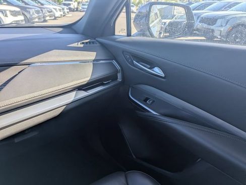 Used 2024 Cadillac XT4 Premium Luxury AWD/4WD image 18