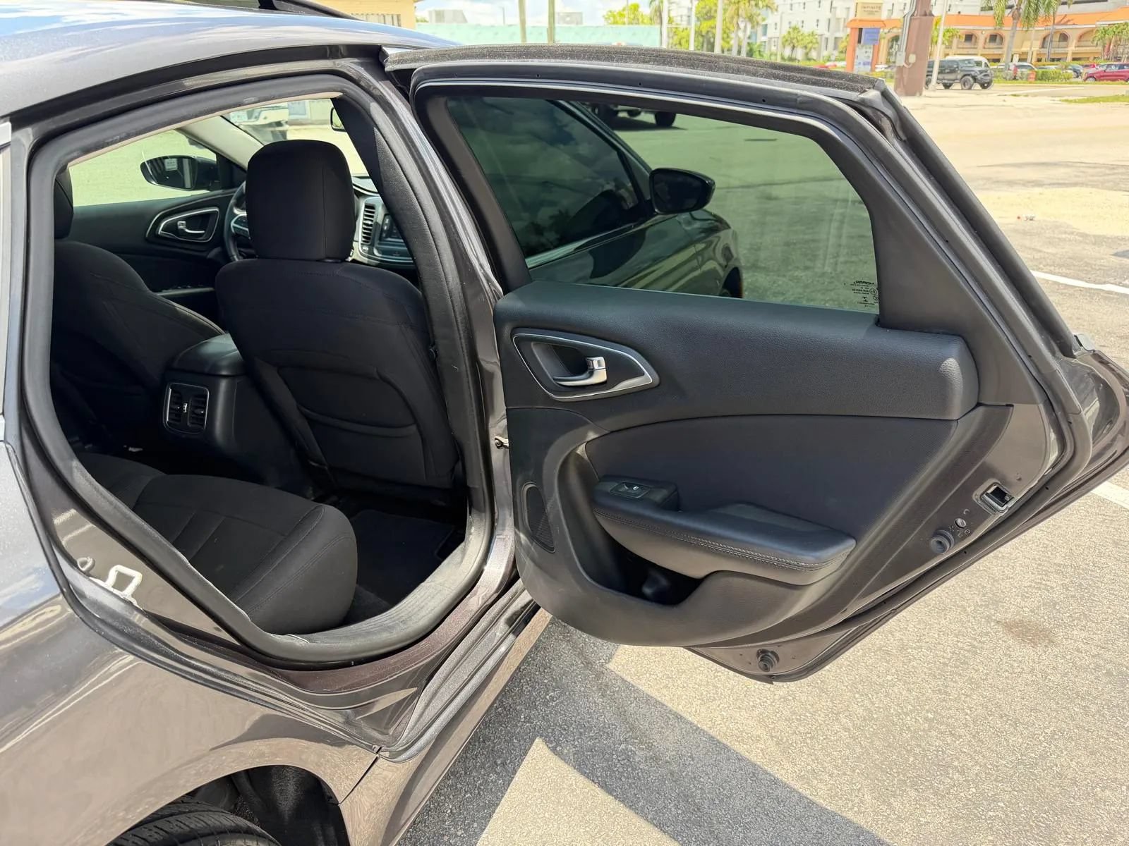 Used 2015 Chrysler 200 Limited w/ Convenience Group FWD image 25