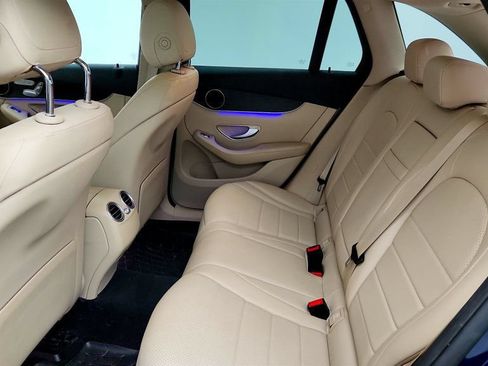 Used 2022 Mercedes-Benz GLC 300 4MATIC image 21