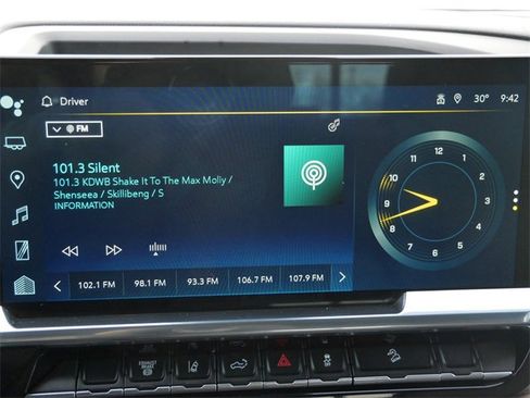 Used 2024 Chevrolet Silverado 3500 LT w/ Convenience Package image 18