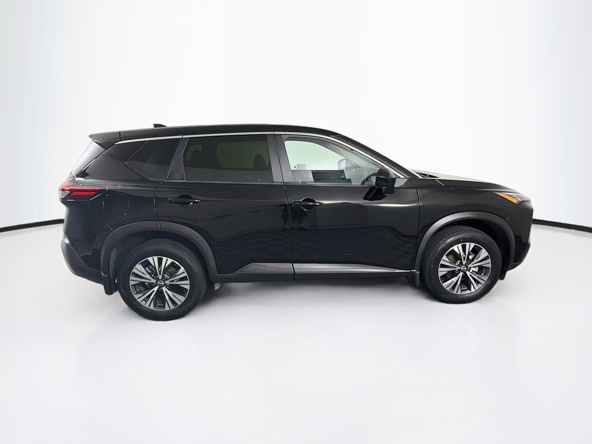 Used 2023 Nissan Rogue SV FWD image 10