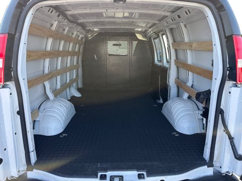 Used 2025 Chevrolet Express 2500 w/ Driver Convenience Package RWD image 16