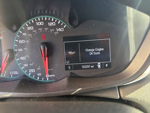 Used 2021 Chevrolet Trax LT AWD/4WD image 22