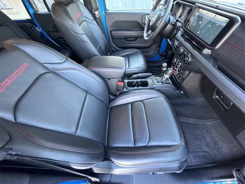 Used 2024 Jeep Wrangler Unlimited Rubicon image 13