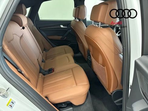 Certified 2025 Audi Q5 2.0T Premium Plus w/ Premium Plus Package AWD/4WD image 28