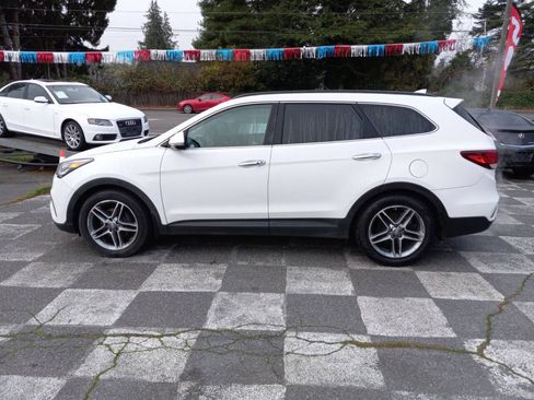 Used 2017 Hyundai Santa Fe AWD w/ Cargo Package image 16