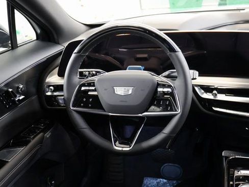 New 2026 Cadillac Lyriq Signature Luxury image 14