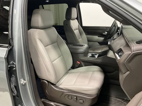 Used 2023 Chevrolet Tahoe Z71 w/ Luxury Package image 6