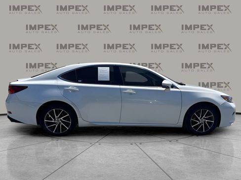Used 2016 Lexus ES 350 w/ Luxury Package w/Wood Trim FWD image 6