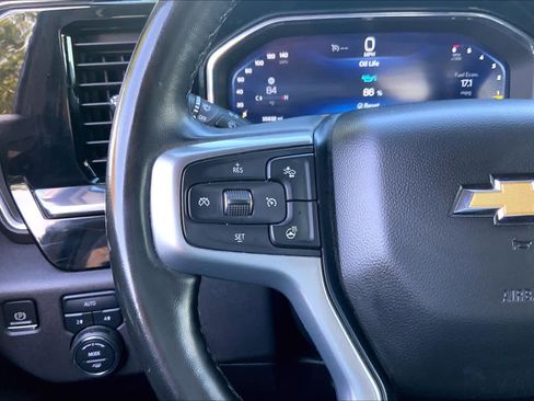Used 2023 Chevrolet Silverado 1500 LT AWD/4WD image 24