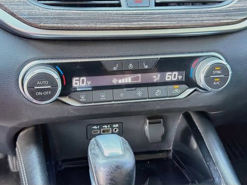 Used 2020 Nissan Altima 2.5 SL FWD image 13