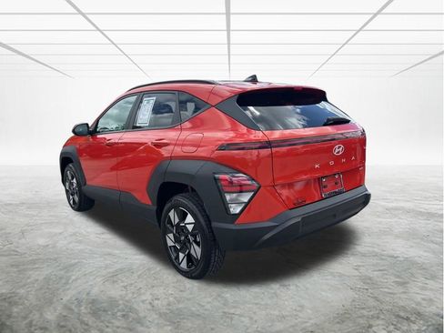 Used 2024 Hyundai Kona SEL image 6