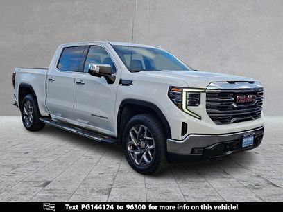 Certified 2023 GMC Sierra 1500 SLT w/ SLT Premium Package
