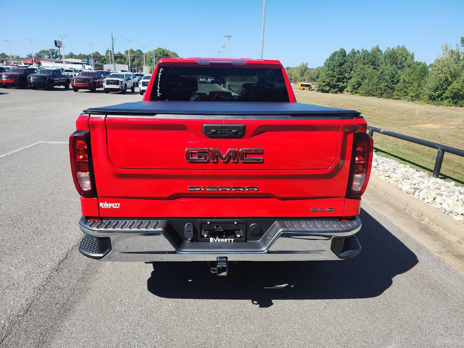 Used 2023 GMC Sierra 1500 SLE AWD/4WD image 7