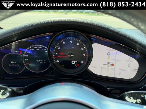Used 2019 Porsche Panamera image 38
